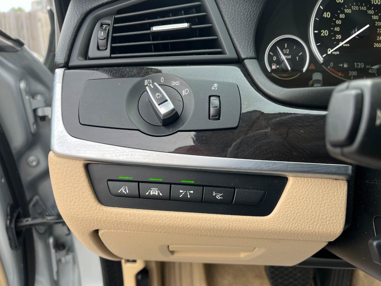 Used 2014 BMW 535d xDrive AWD/4WD image 26