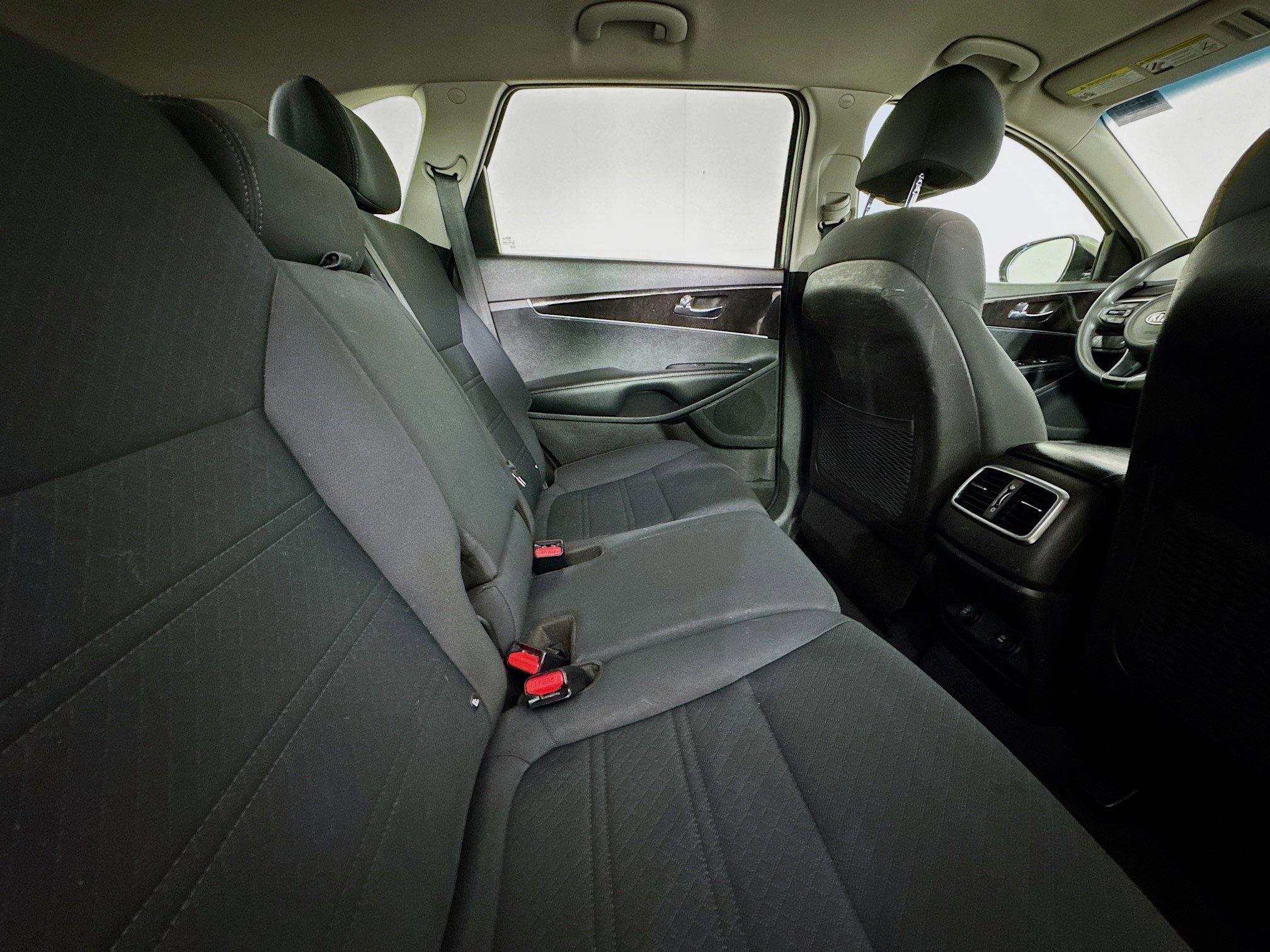 Used 2018 Kia Sorento LX image 25