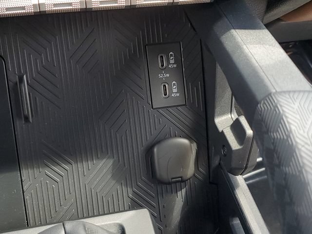 Used 2025 Toyota 4Runner Limited RWD image 38