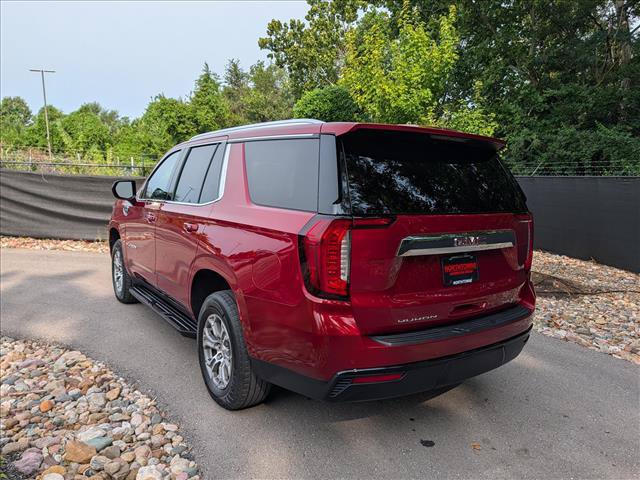 Used 2022 GMC Yukon SLE RWD image 3
