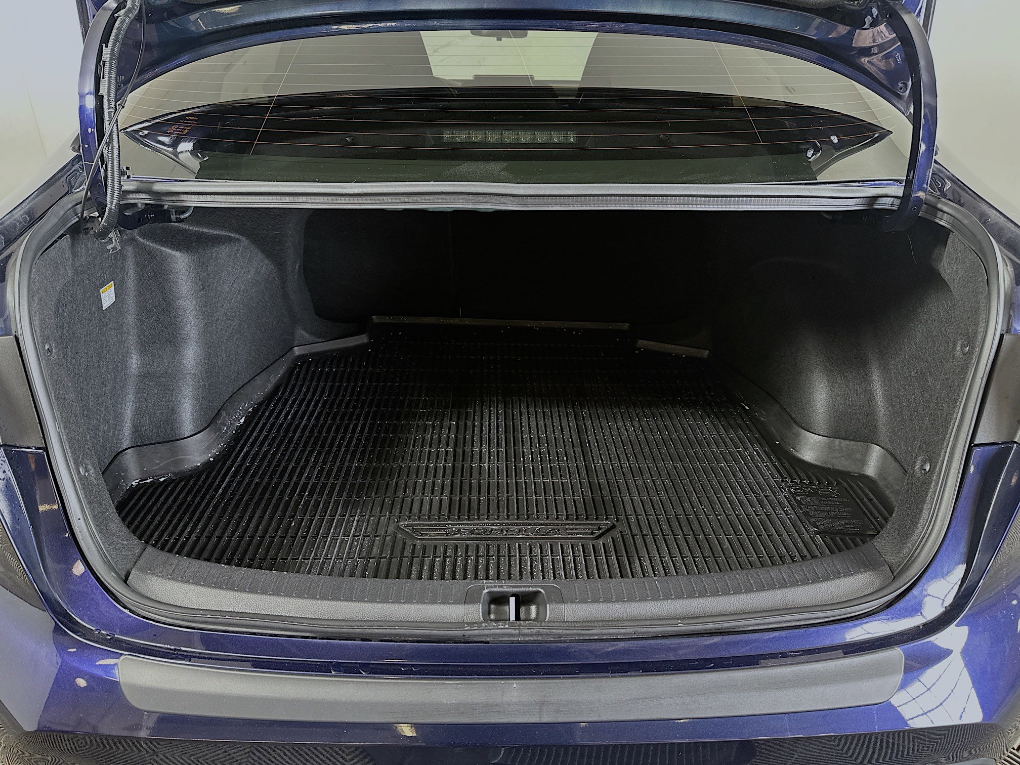 Used 2022 Toyota Corolla LE image 22