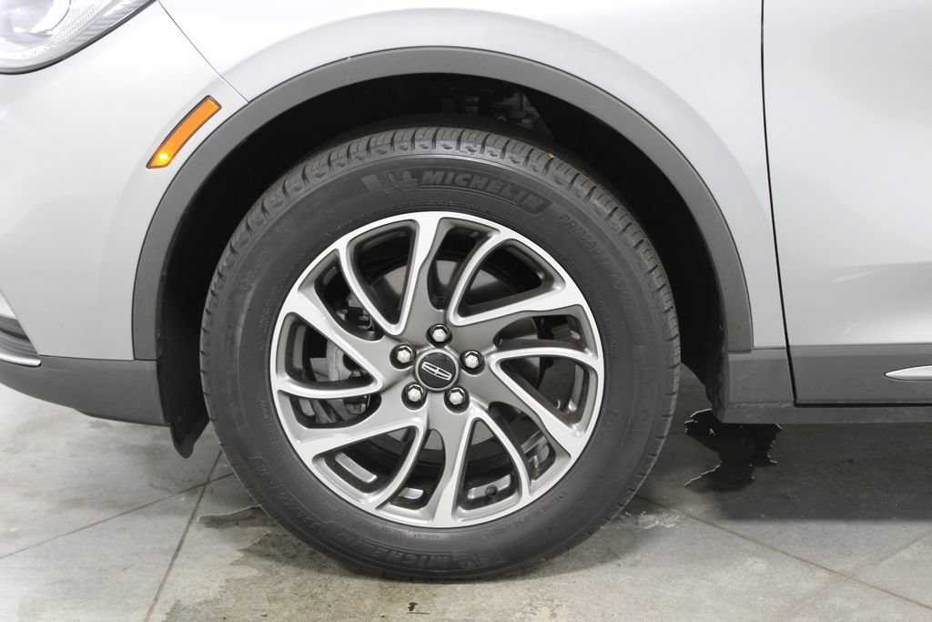 Used 2022 Lincoln Corsair AWD w/ Equipment Group 101A image 19