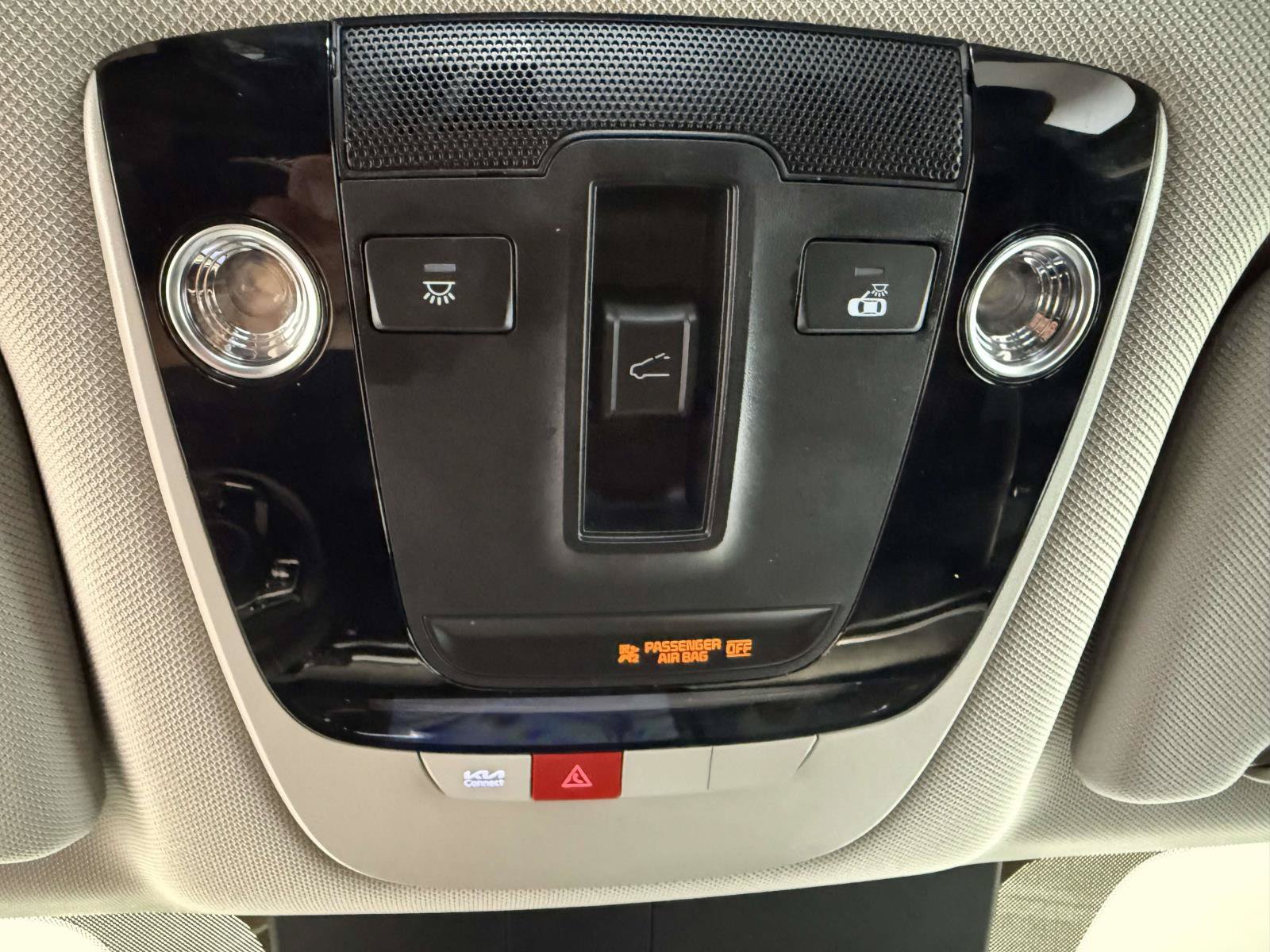 Used 2025 Kia Sorento SX AWD/4WD image 28