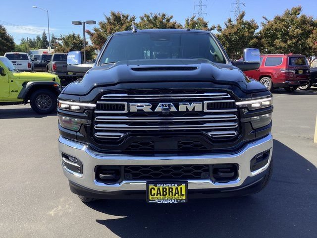 New 2026 RAM 2500 Laramie w/ Sport Appearance Package AWD/4WD image 4