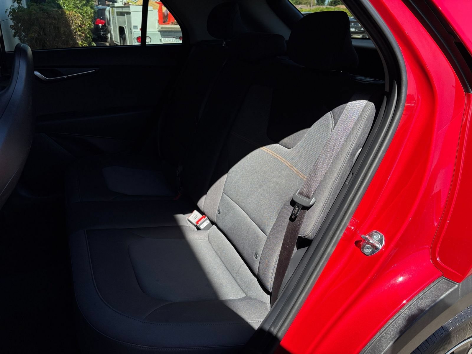 Used 2026 Kia Niro LX FWD image 35