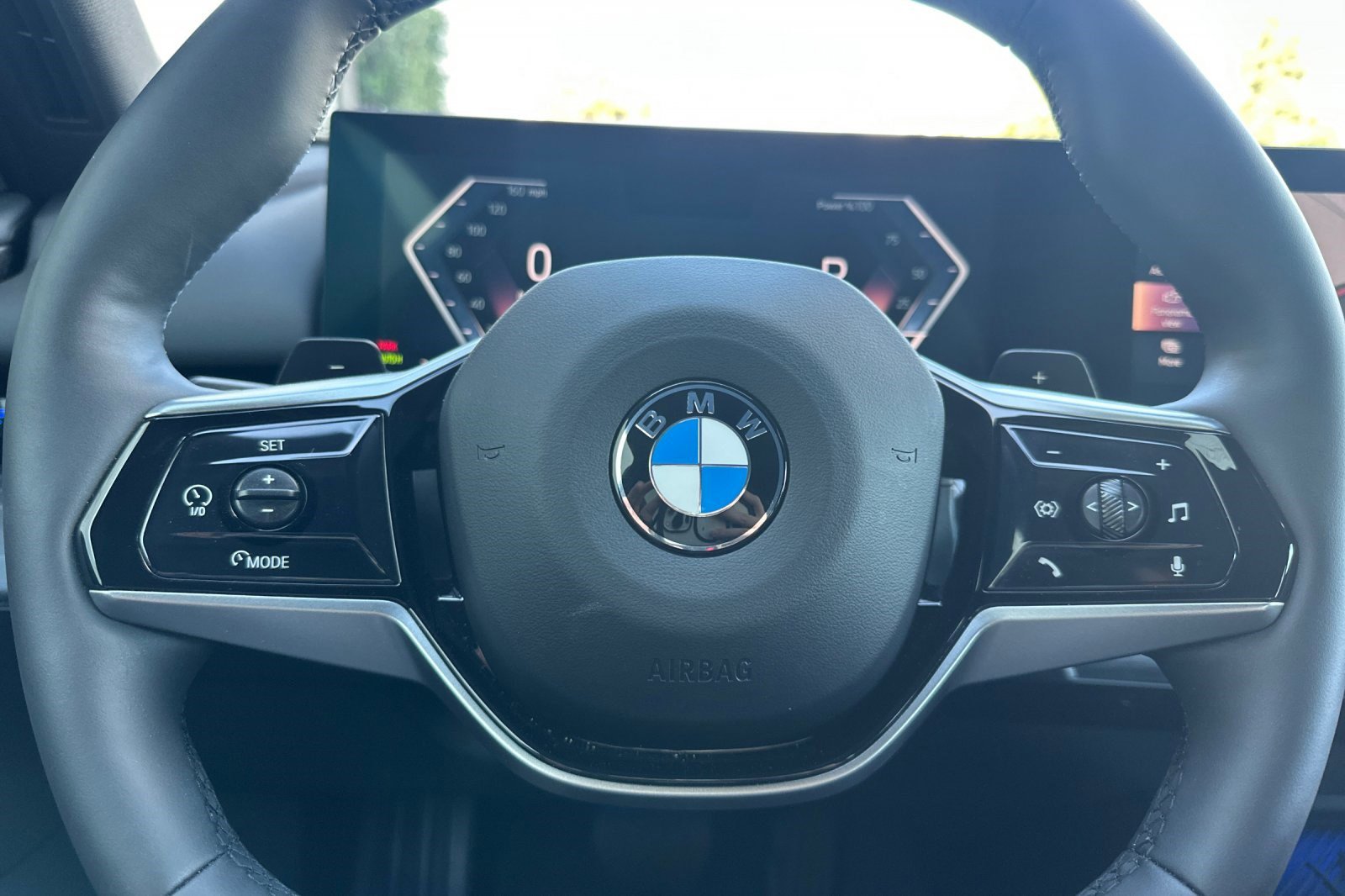 Used 2025 BMW 530i w/ Premium Package image 30