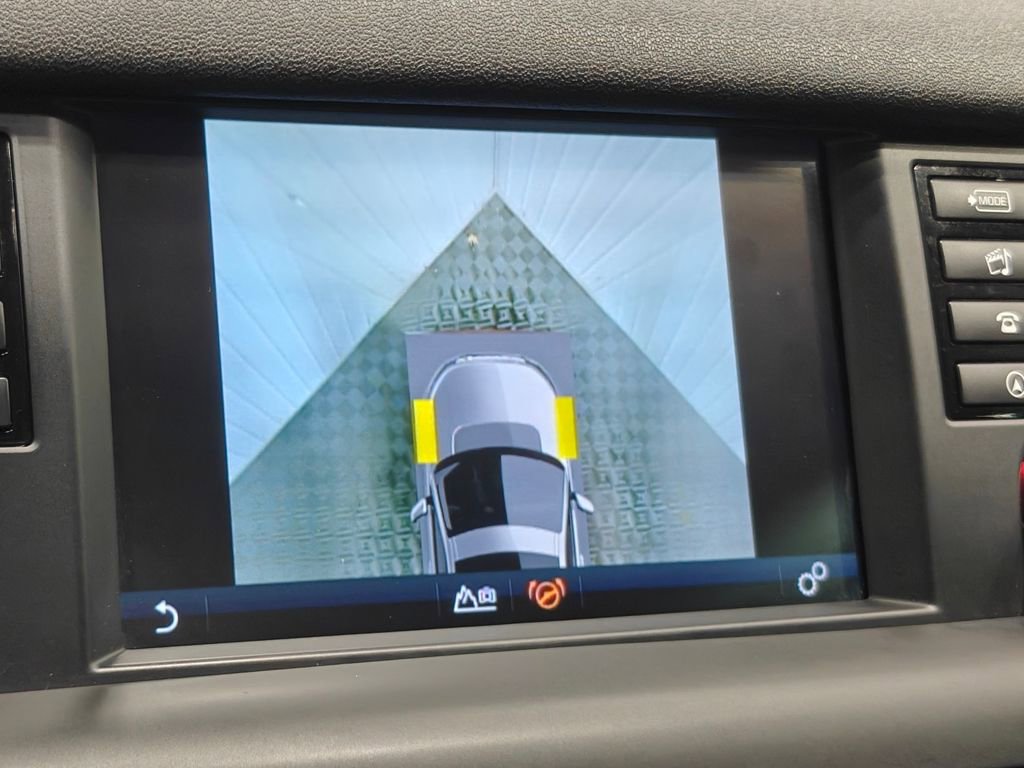 Used 2018 Land Rover Discovery Sport HSE Luxury image 51