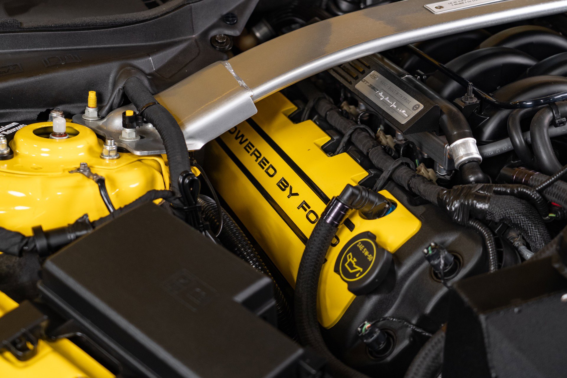 Used 2016 Ford Mustang Shelby GT350 w/ Track Package image 40