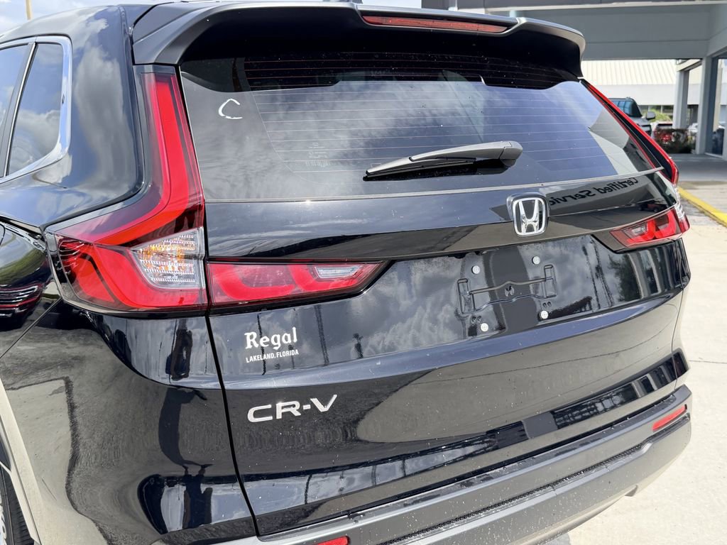 Used 2023 Honda CR-V LX image 11