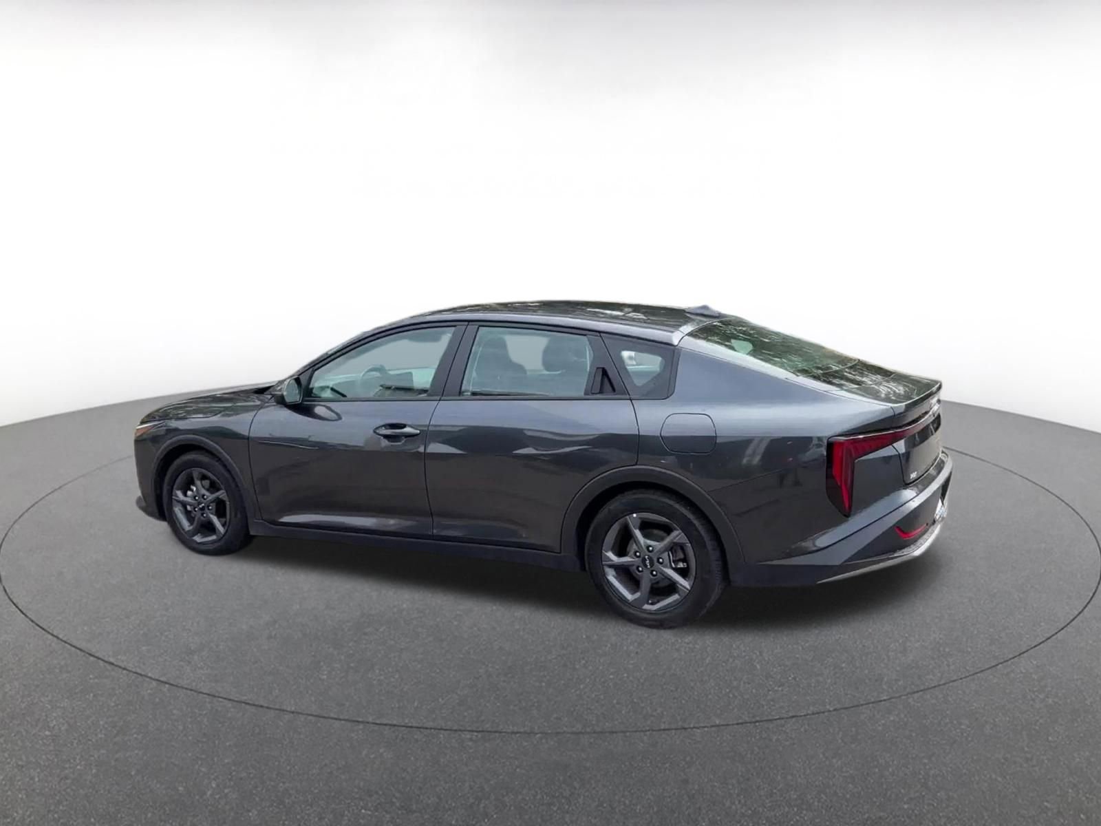 Used 2025 Kia K4 FWD image 9