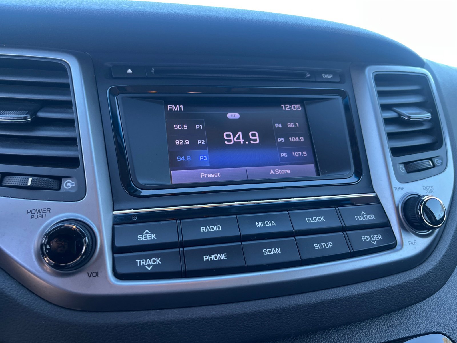 Used 2018 Hyundai Tucson SE image 27