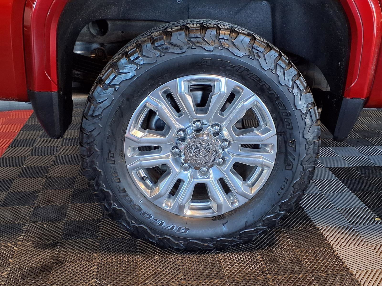 Used 2022 GMC Sierra 2500 Denali w/ Denali Ultimate Package image 8