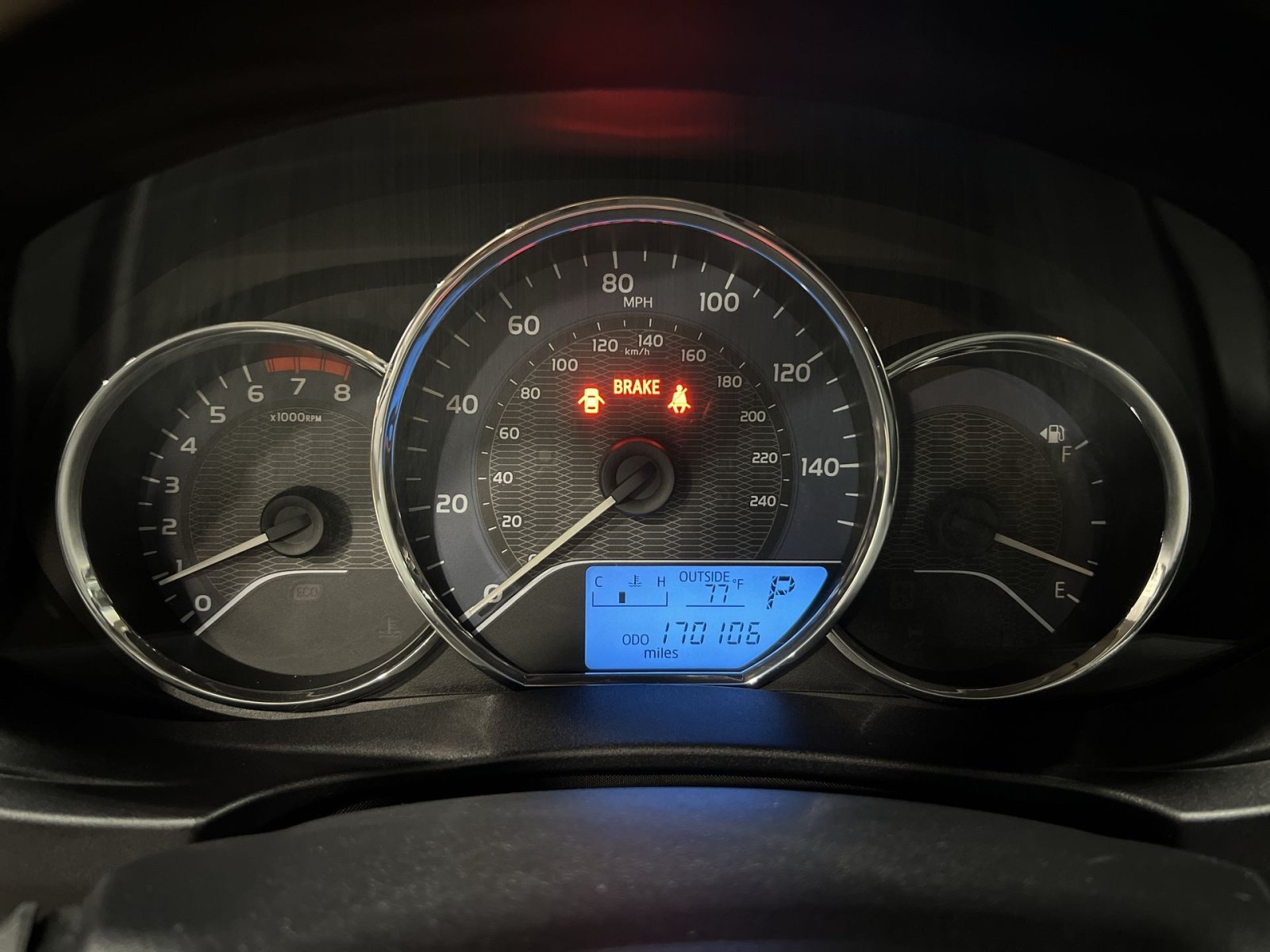 Used 2014 Toyota Corolla LE FWD image 16