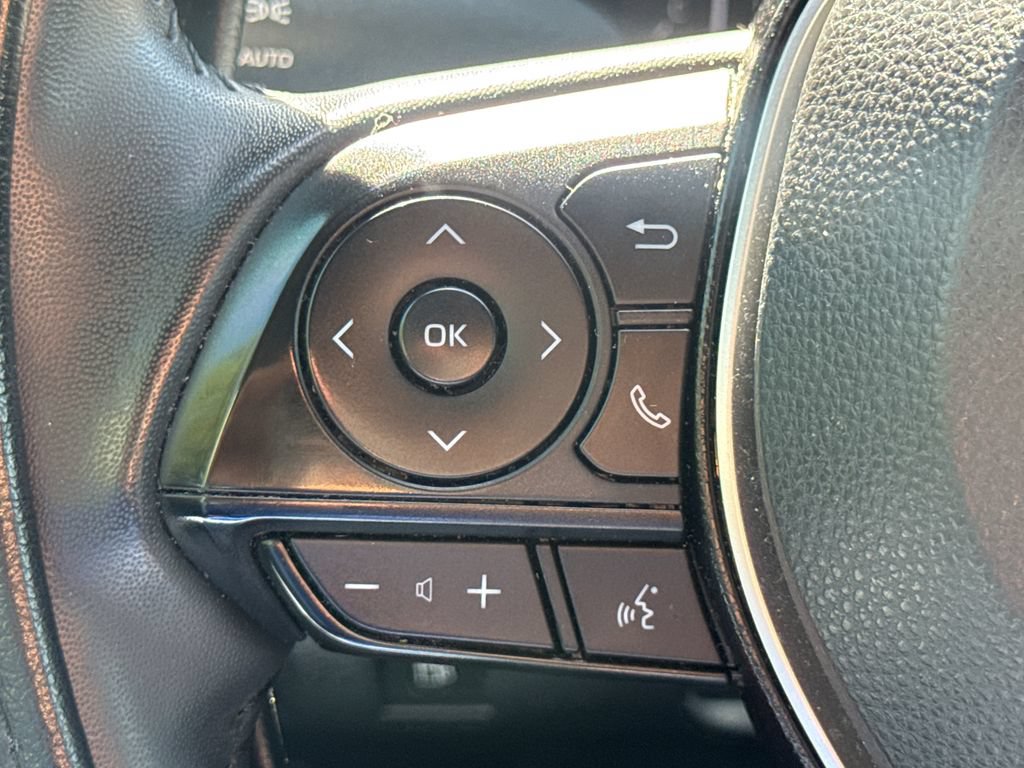 Used 2024 Toyota Corolla SE FWD image 28