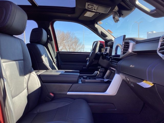 New 2025 Toyota Tundra Platinum w/ TRD Off-Road Package AWD/4WD image 13