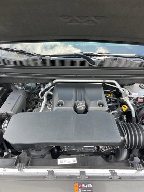 New 2025 Chevrolet Colorado LT w/ LT Convenience Package image 6