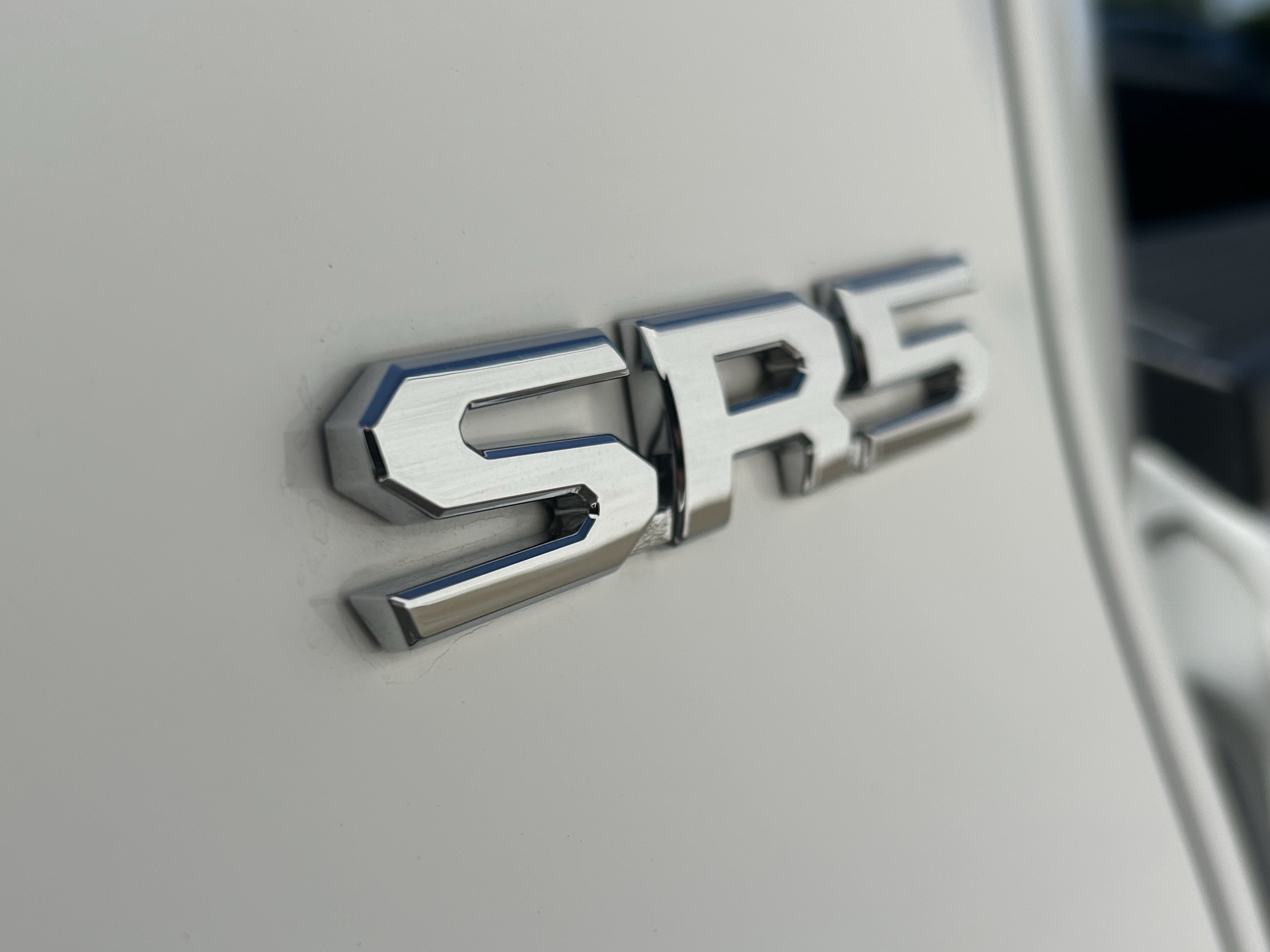 Certified 2025 Toyota Tacoma SR5 AWD/4WD image 10