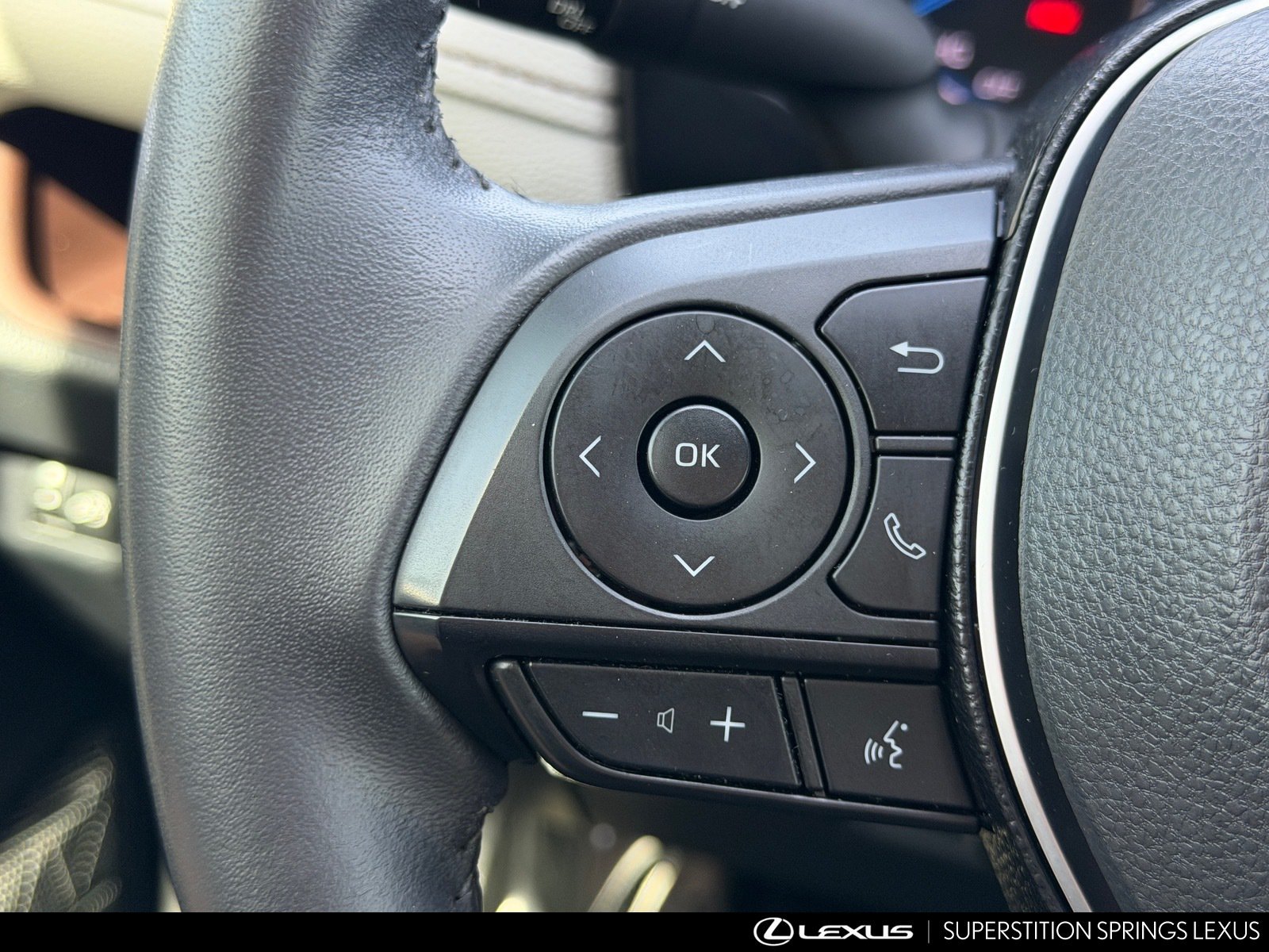 Used 2020 Toyota RAV4 Limited AWD/4WD image 22