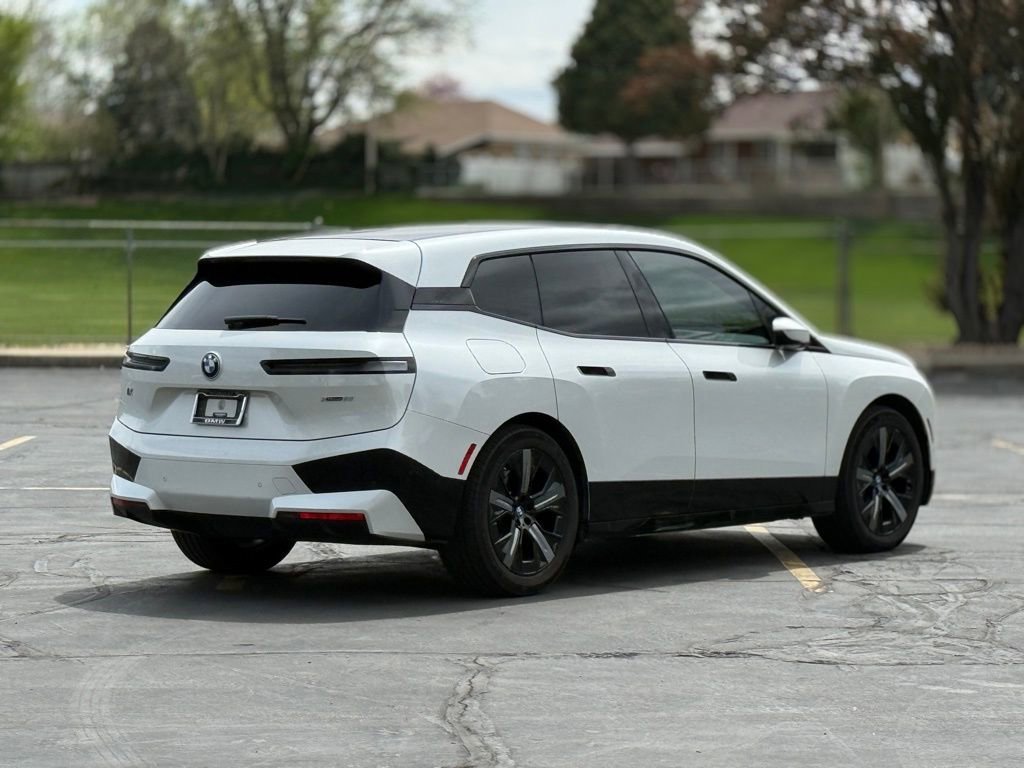 Certified 2023 BMW iX xDrive50 w/ Premium Package image 5