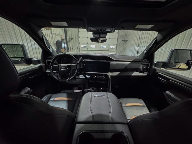 Used 2025 GMC Sierra 3500 AT4 w/ AT4 Premium Plus Package AWD/4WD image 21