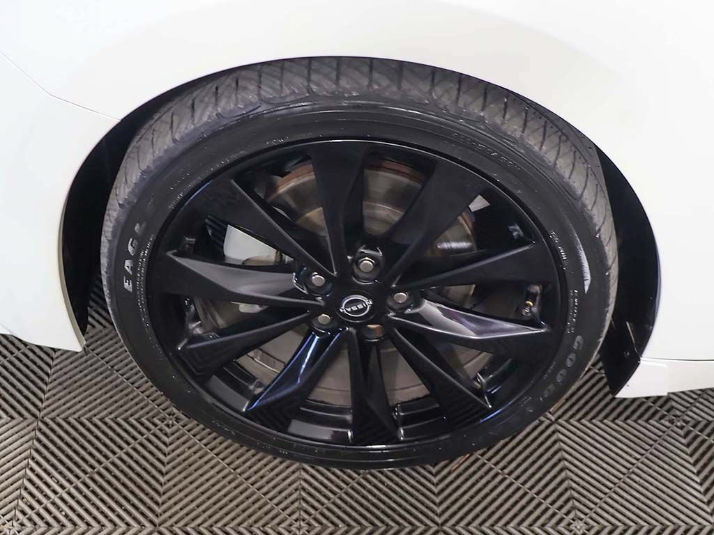 Used 2023 Nissan Maxima SR w/ Sport Mat Group FWD image 22