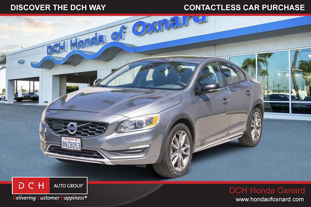 Used 2016 Volvo S60 T5 Cross Country Platinum AWD/4WD image 1