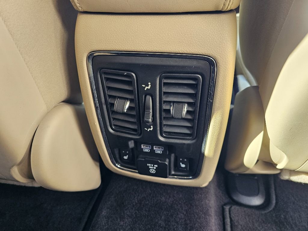 Used 2017 Jeep Grand Cherokee Limited image 29