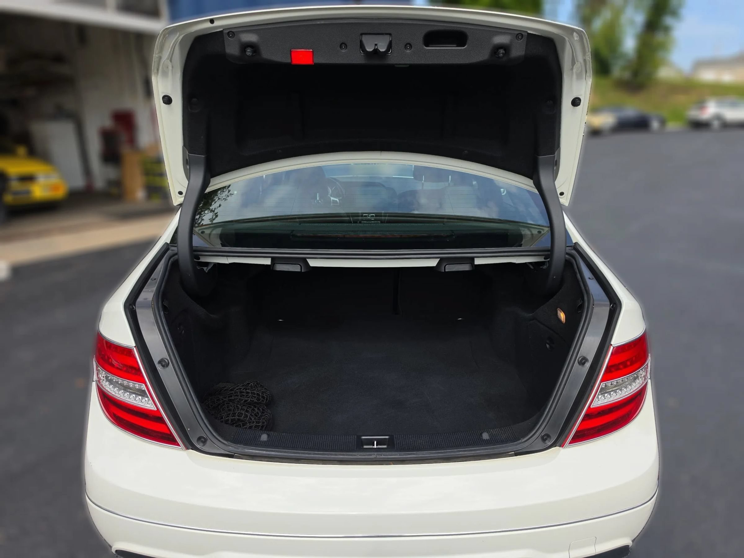 Used 2012 Mercedes-Benz C 300 4MATIC Sedan image 12