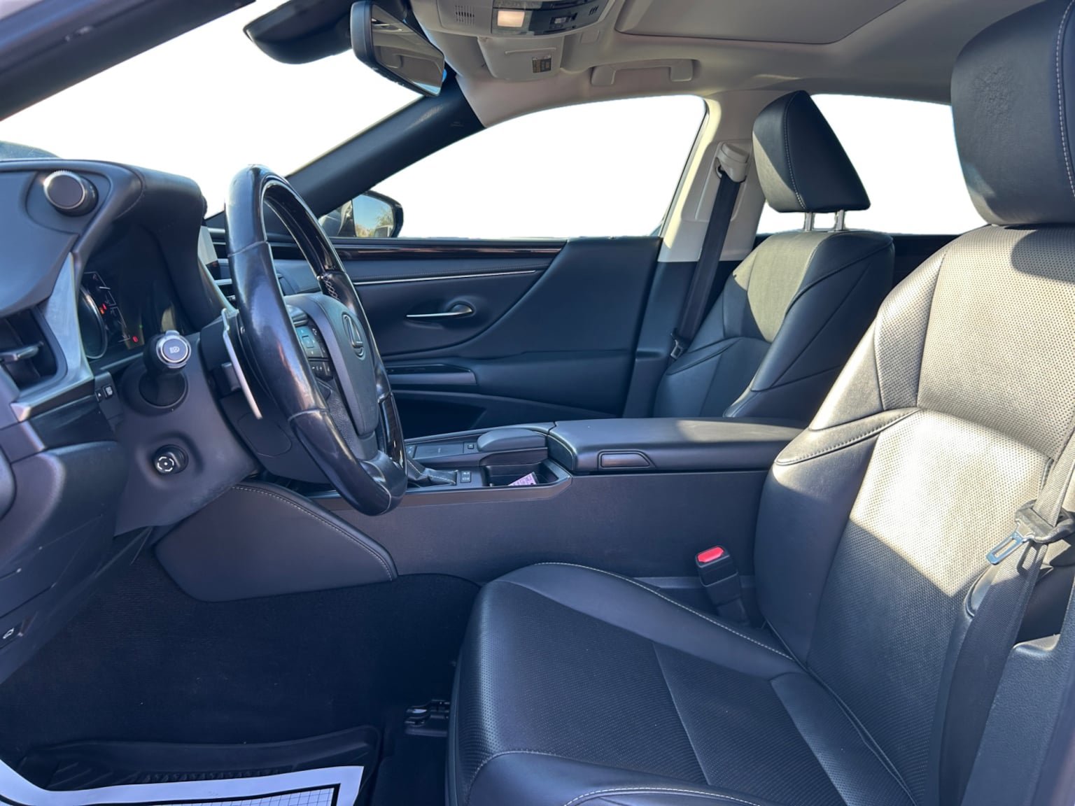Used 2019 Lexus ES 300h FWD image 10
