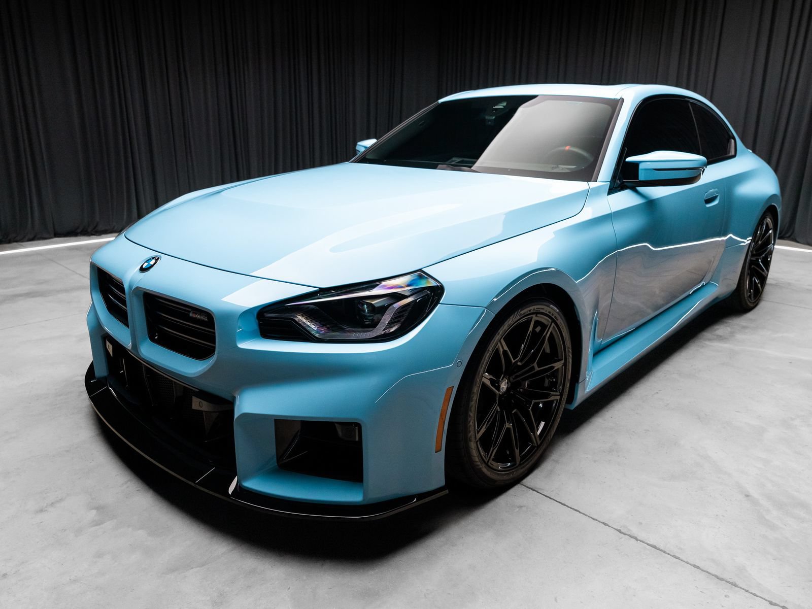 Used 2025 BMW M2 w/ Lighting Package RWD image 9