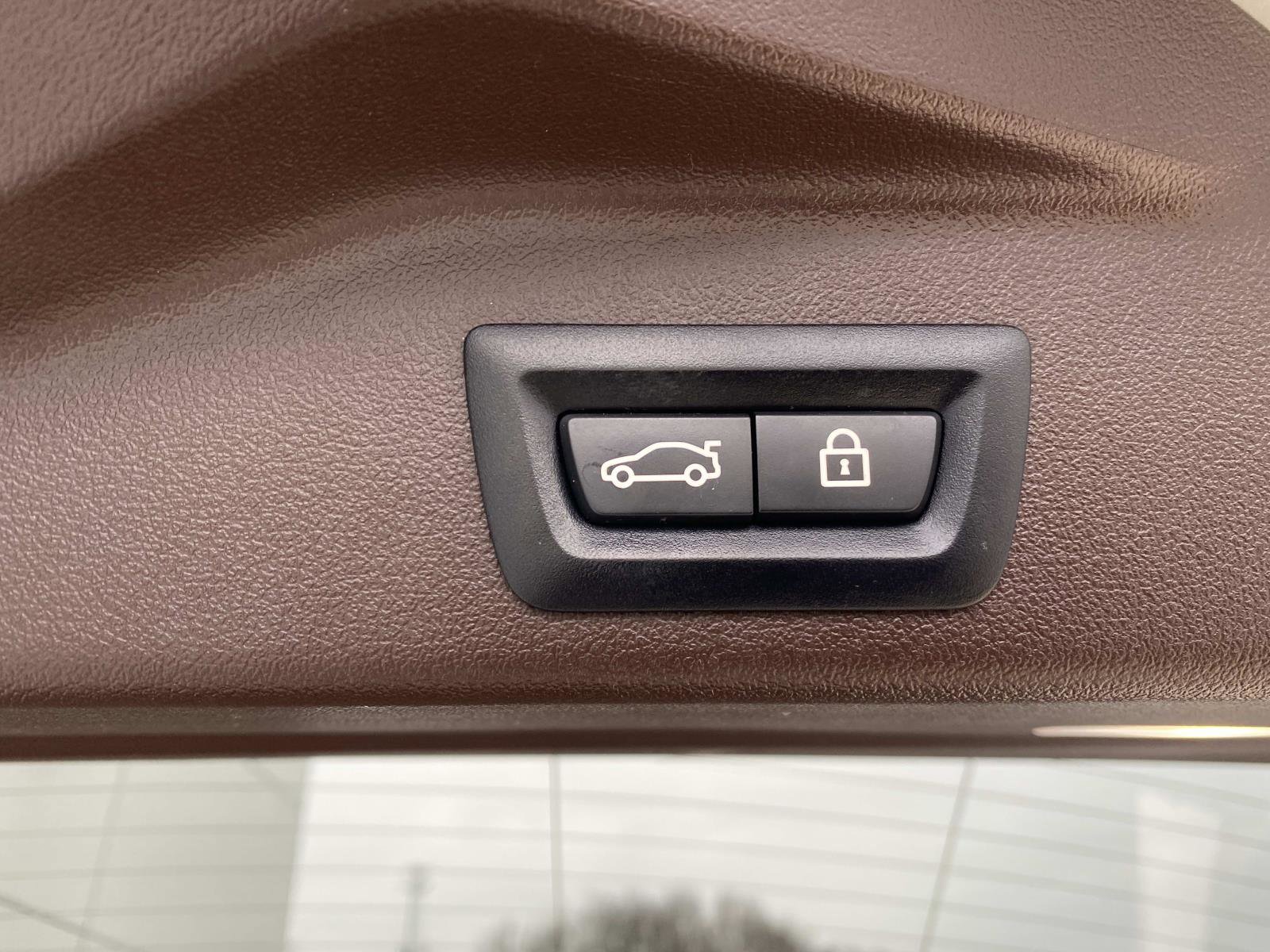 Used 2019 BMW X5 xDrive40i w/ Premium Package 2 image 9