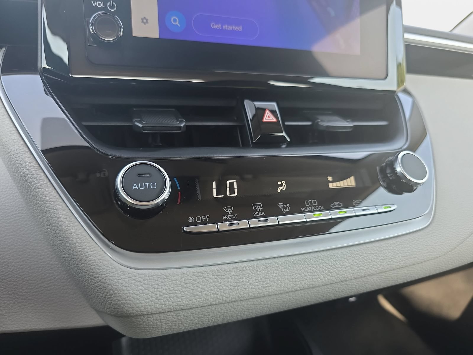 Used 2025 Toyota Corolla LE FWD image 23