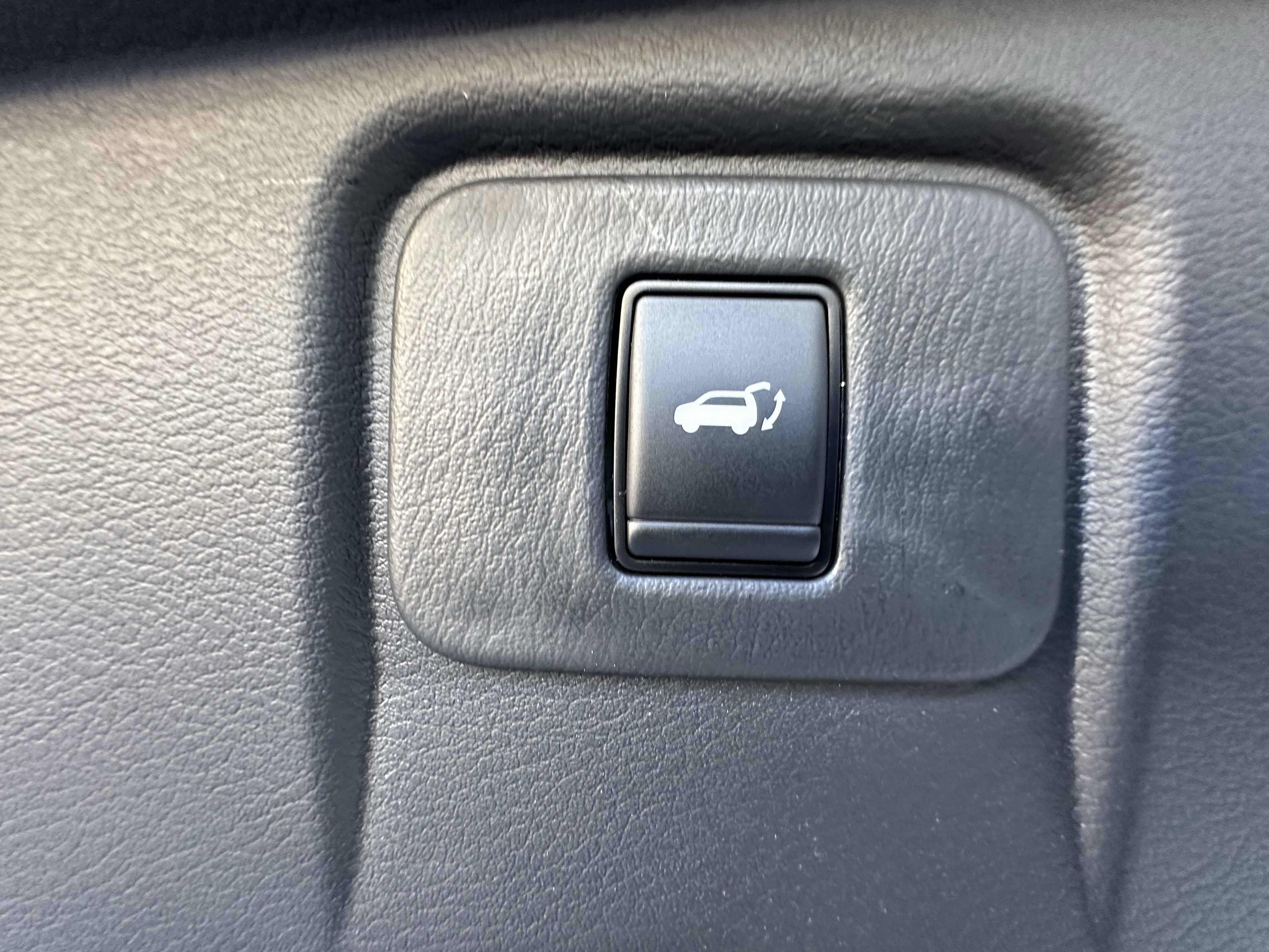 Used 2024 Nissan Murano Platinum w/ Cargo Package FWD image 35