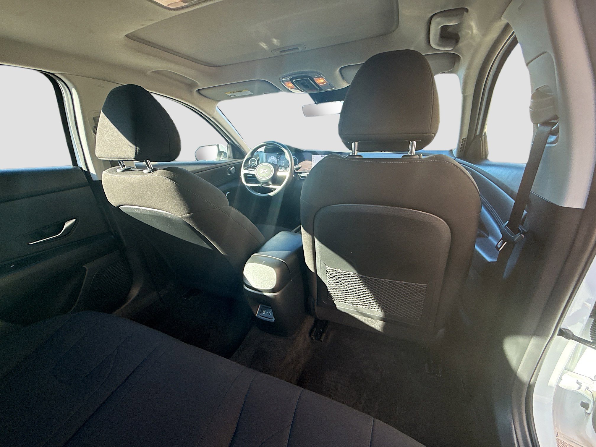 Used 2025 Hyundai Elantra SEL FWD image 29