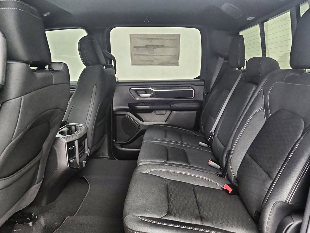 New 2026 RAM 1500 4x4 Crew Cab image 31
