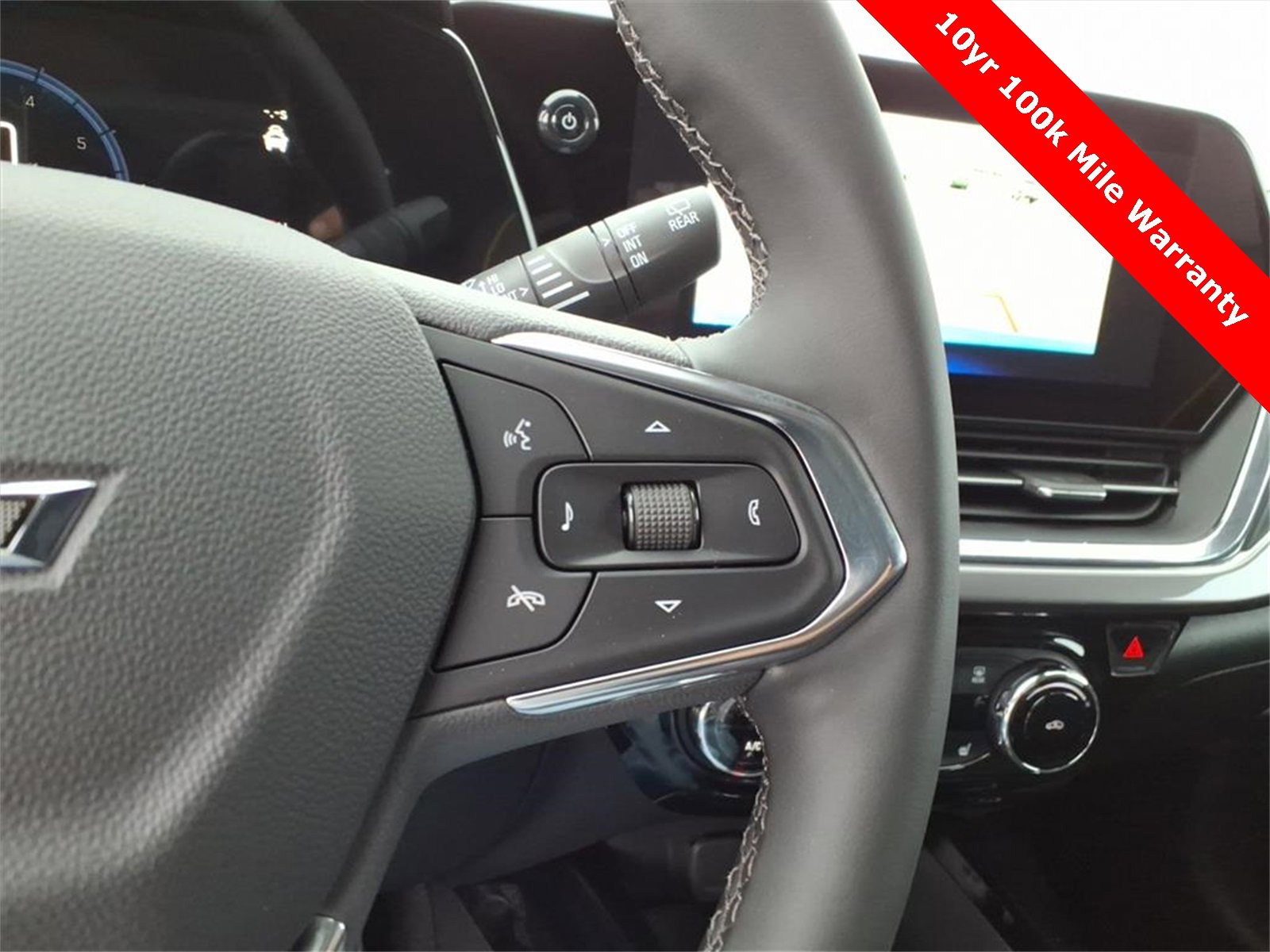 New 2026 Chevrolet Trax ACTIV w/ Driver Confidence Package image 23