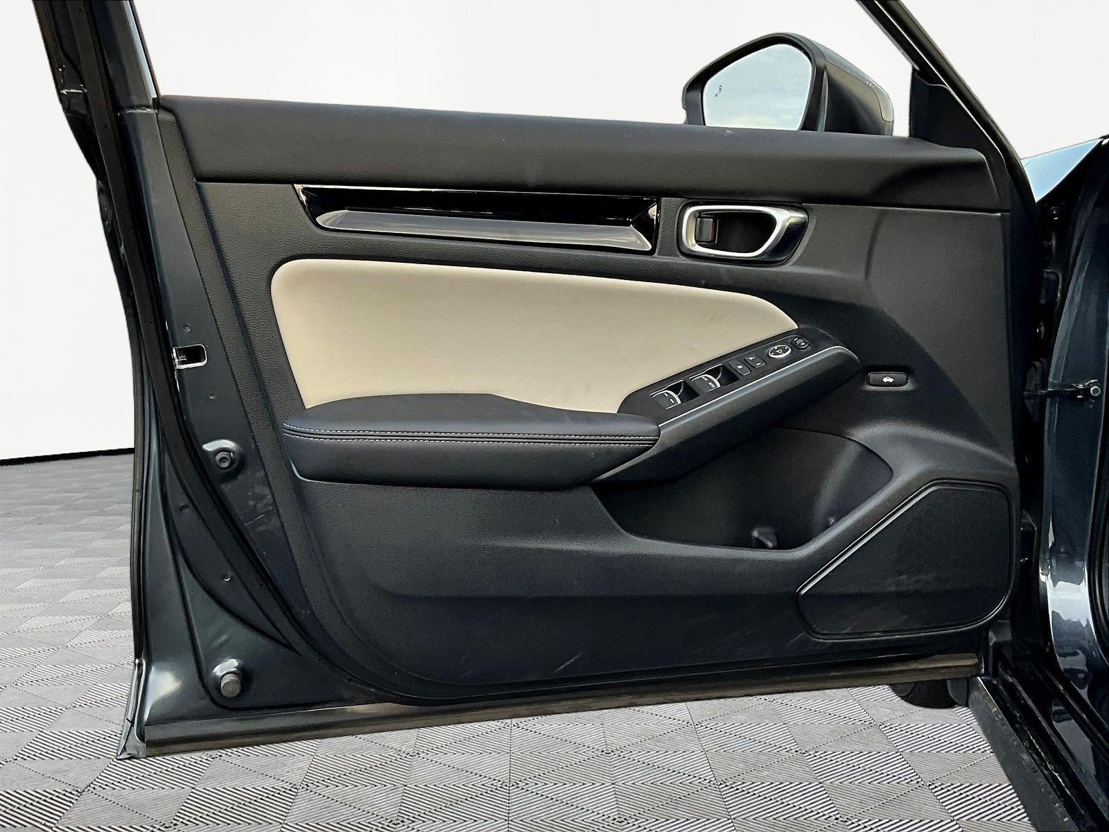Used 2022 Honda Civic Touring image 20