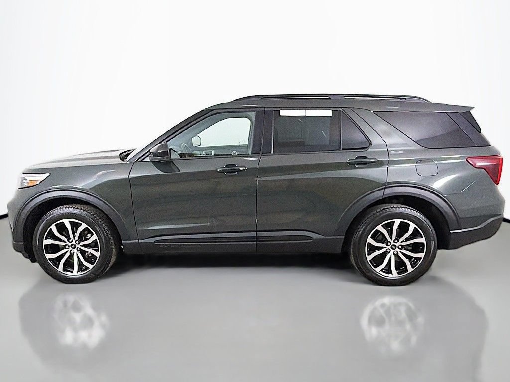 Used 2023 Ford Explorer ST-Line w/ Class IV Trailer Tow Package AWD/4WD image 18