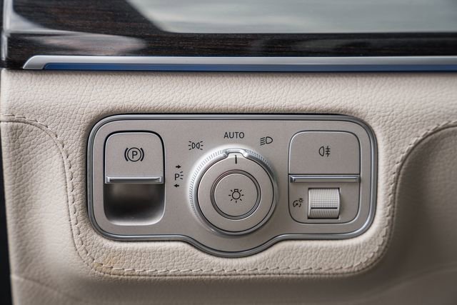 Certified 2022 Mercedes-Benz GLS 450 4MATIC image 44
