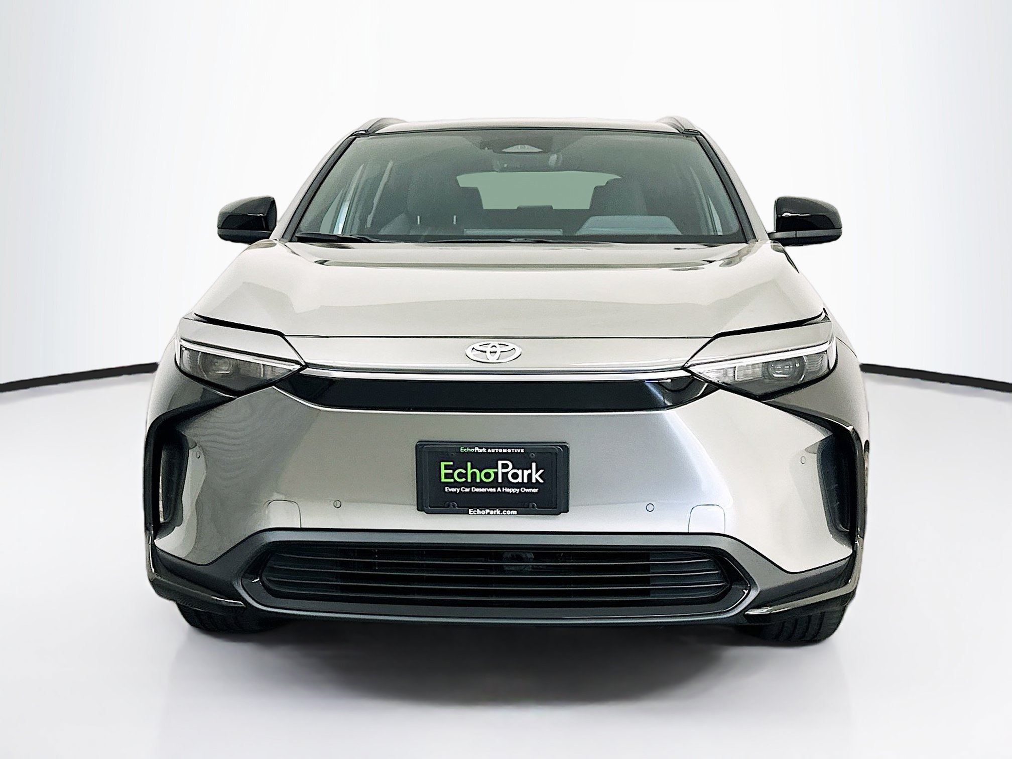 Used 2024 Toyota bZ4X AWD w/ Weather Package image 2