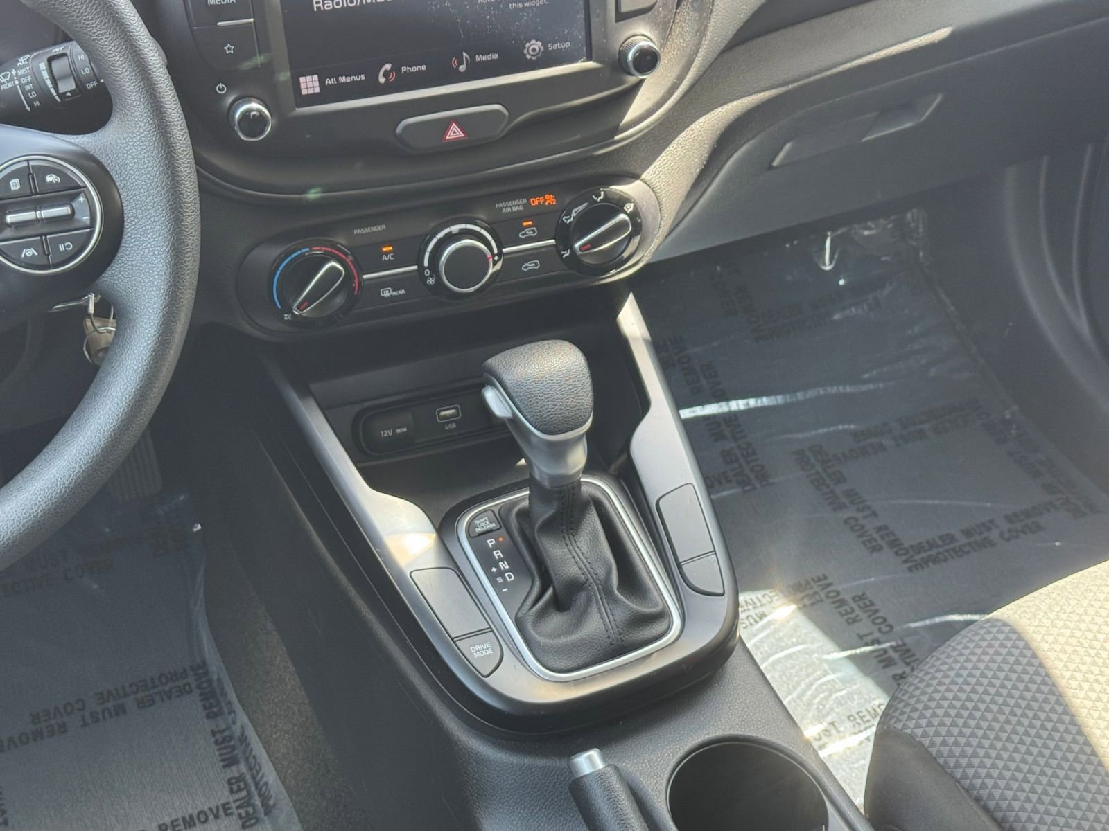 Used 2025 Kia Soul LX w/ LX Technology Package FWD image 39