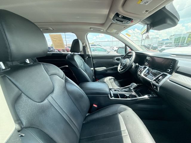Used 2023 Kia Sorento SX AWD/4WD image 13