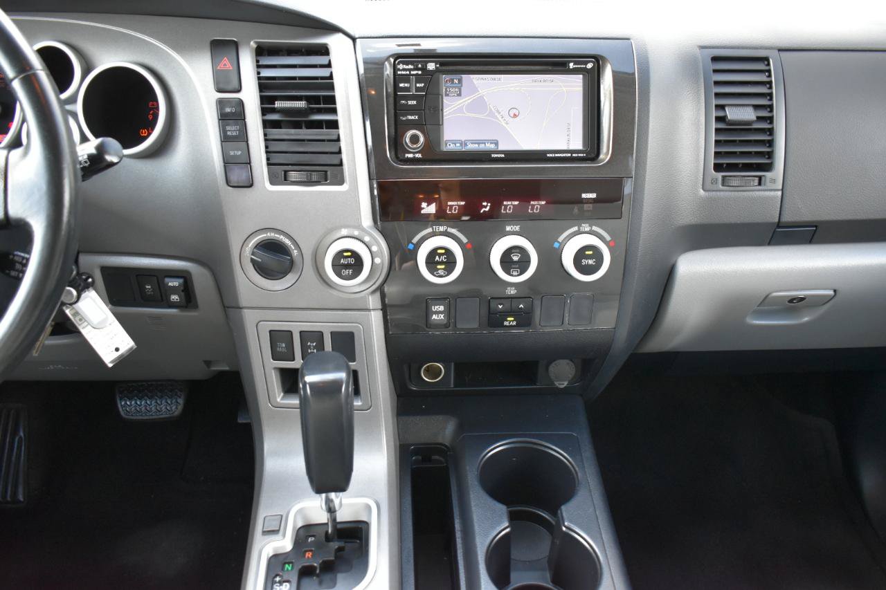 Used 2013 Toyota Sequoia SR5 AWD/4WD image 18