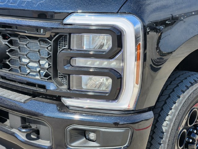 New 2026 Ford F350 Lariat w/ Black Appearance Package AWD/4WD image 6