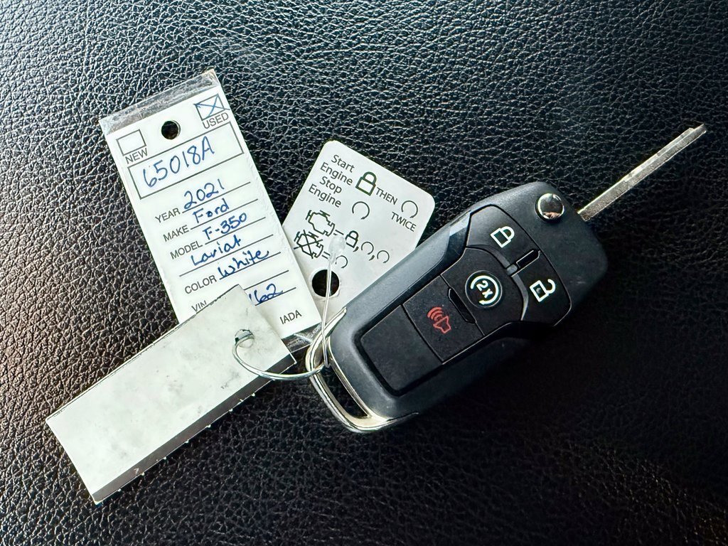 Used 2021 Ford F350 Lariat w/ Chrome Package image 28