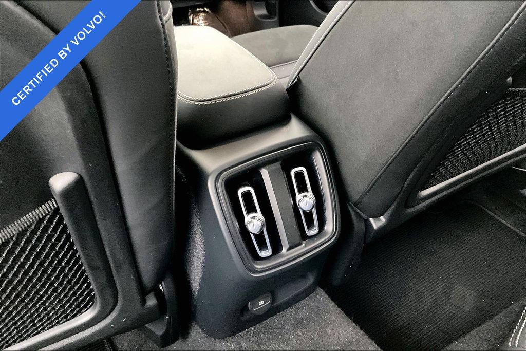 Certified 2023 Volvo C40 P8 Recharge Plus AWD/4WD image 31