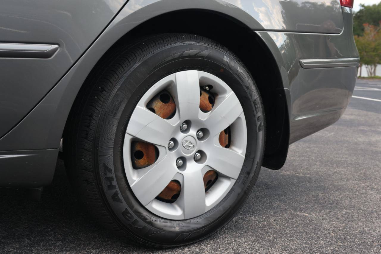 Used 2010 Hyundai Sonata GLS FWD image 32