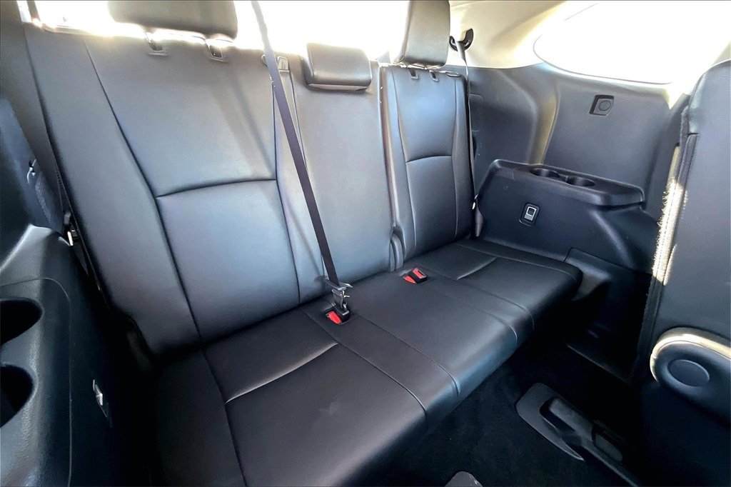 Used 2024 Toyota Highlander XLE image 24