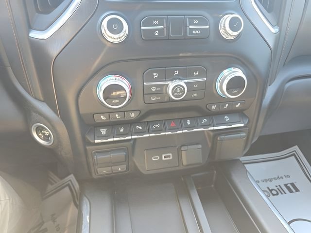 Used 2022 GMC Sierra 3500 AT4 w/ AT4 Premium Plus Package AWD/4WD image 15
