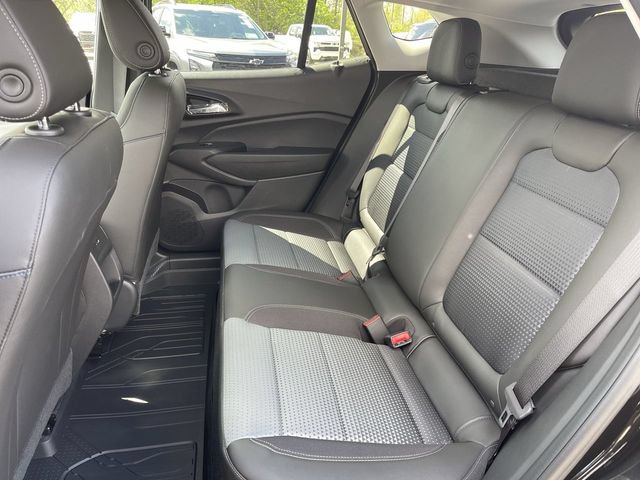 New 2026 Chevrolet Trax LT w/ Driver Confidence Package FWD image 21